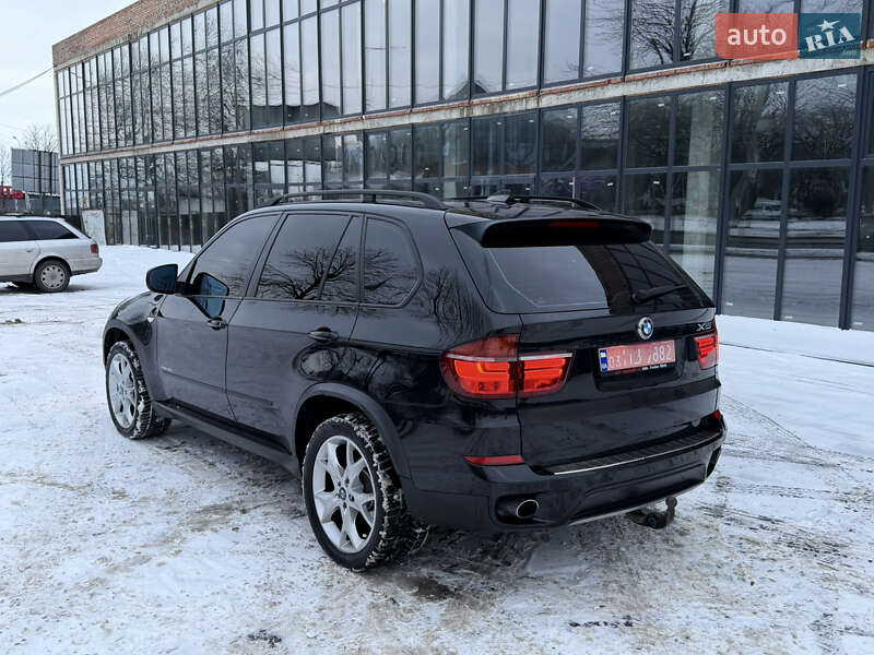 Внедорожник / Кроссовер BMW X5 2011 в Ровно