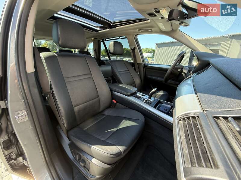 Внедорожник / Кроссовер BMW X5 2012 в Львове