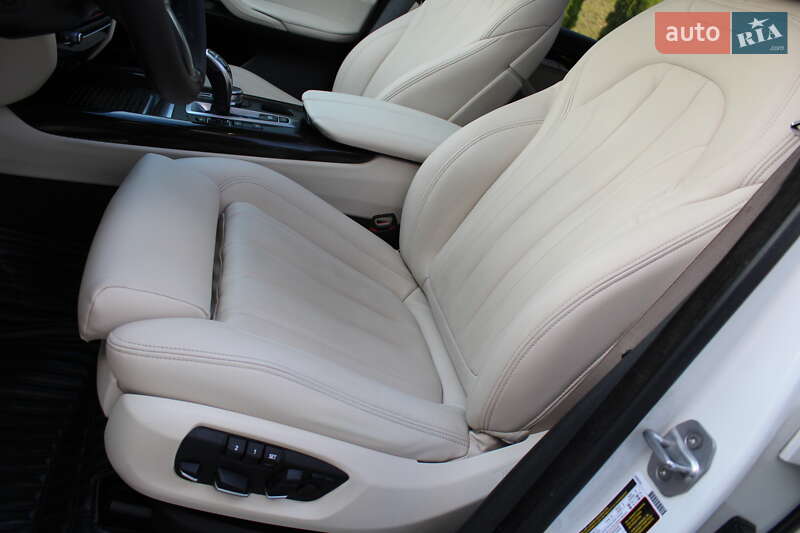 Внедорожник / Кроссовер BMW X5 2018 в Ровно