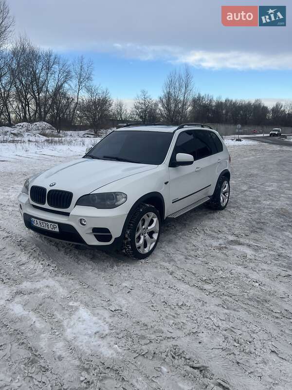 Внедорожник / Кроссовер BMW X5 2012 в Киеве