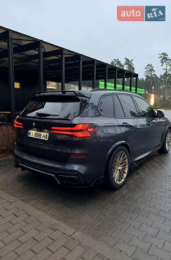 Внедорожник / Кроссовер BMW X5 2020 в Буче
