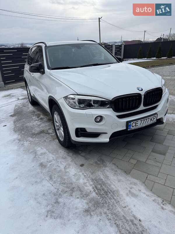 Позашляховик / Кросовер BMW X5 2018 в Чернівцях