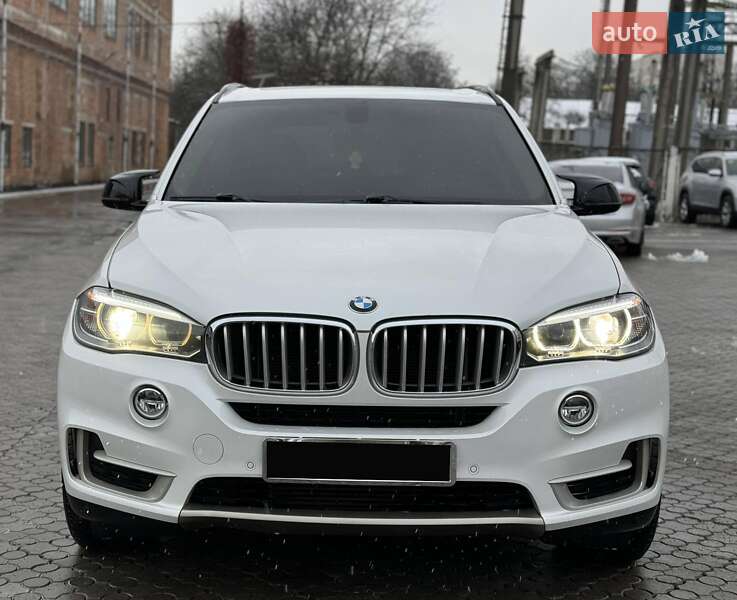 Позашляховик / Кросовер BMW X5 2014 в Чернівцях