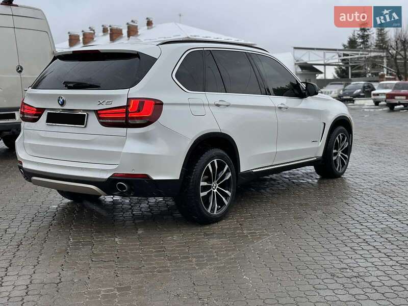 Позашляховик / Кросовер BMW X5 2014 в Чернівцях