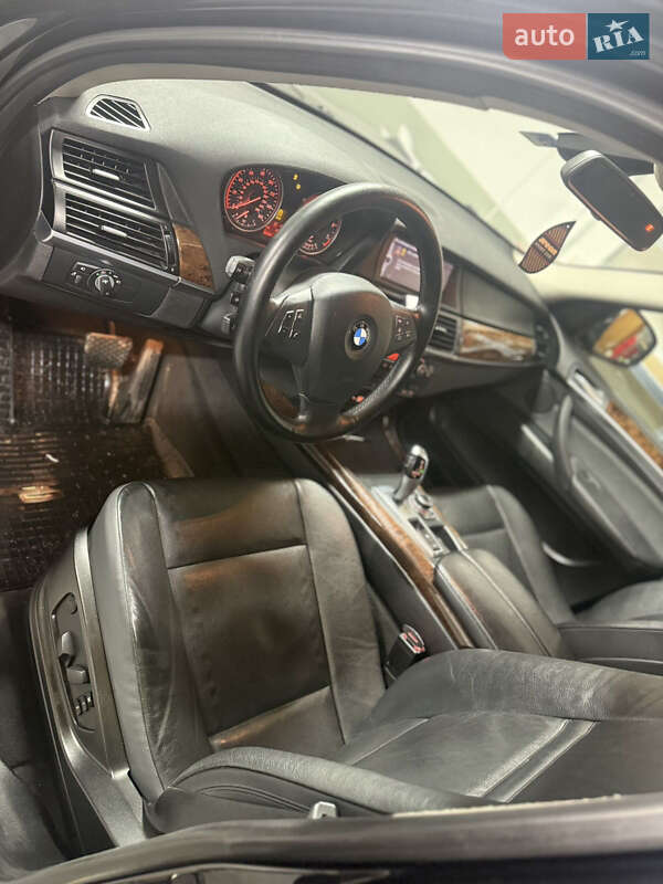 Позашляховик / Кросовер BMW X5 2011 в Кам'янець-Подільському