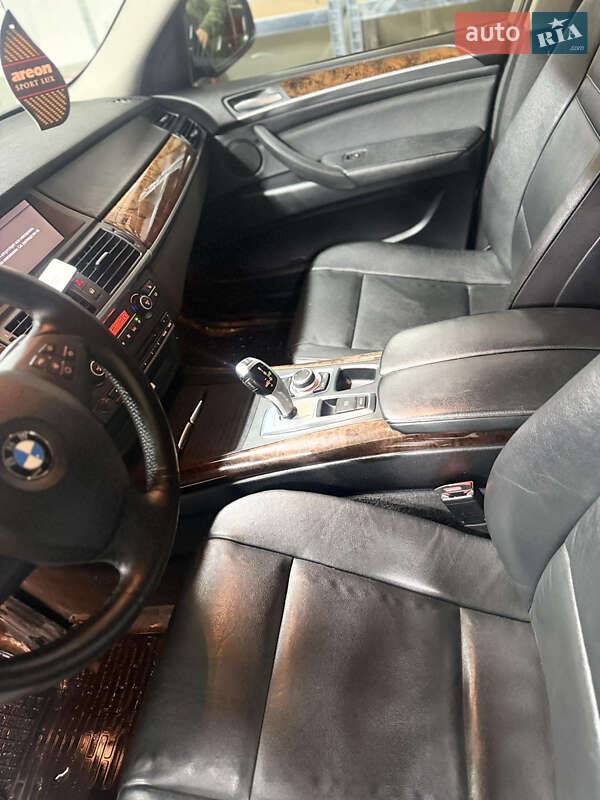 Позашляховик / Кросовер BMW X5 2011 в Кам'янець-Подільському
