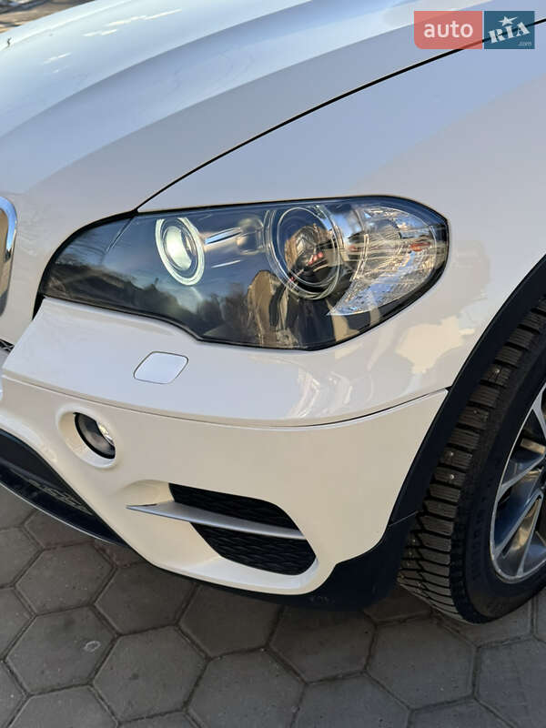 Внедорожник / Кроссовер BMW X5 2010 в Ивано-Франковске