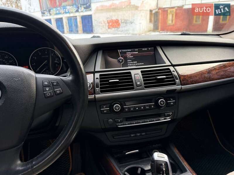 Внедорожник / Кроссовер BMW X5 2010 в Чернигове