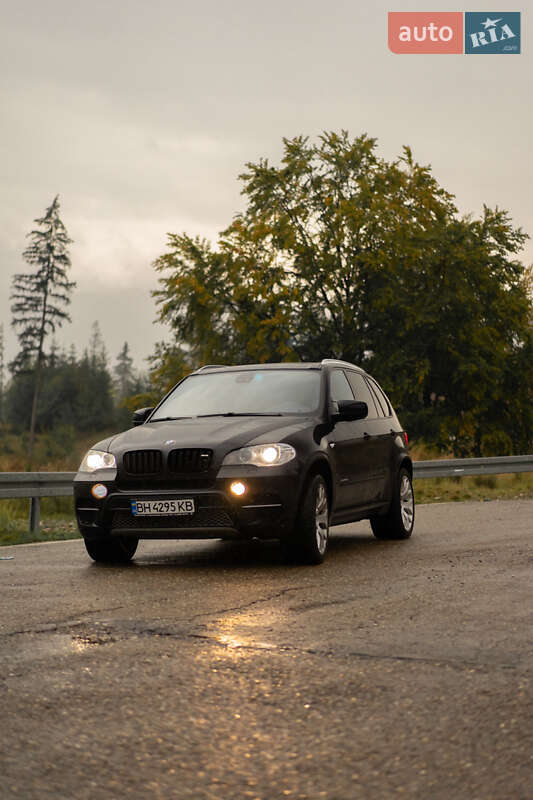 Внедорожник / Кроссовер BMW X5 2012 в Килии