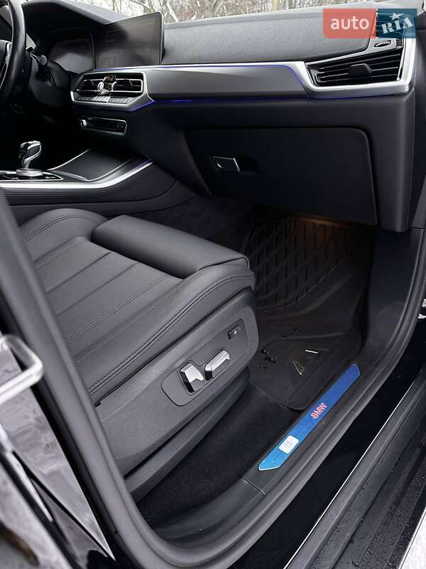 Внедорожник / Кроссовер BMW X5 2021 в Синельниково