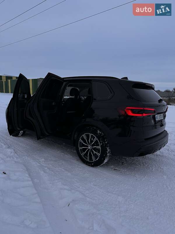 Внедорожник / Кроссовер BMW X5 2021 в Синельниково