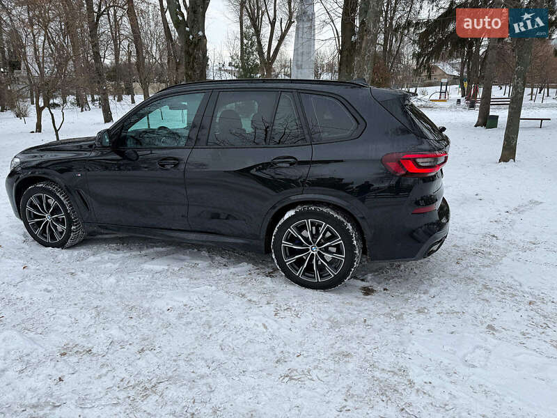 Внедорожник / Кроссовер BMW X5 2023 в Киеве