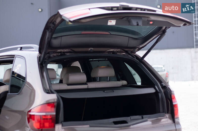 Позашляховик / Кросовер BMW X5 2012 в Києві фото 10 Позашляховик / Кросовер BMW X5 2012 в Києві