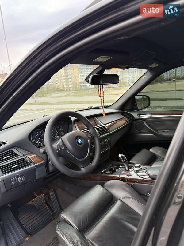 Внедорожник / Кроссовер BMW X5 2008 в Запорожье