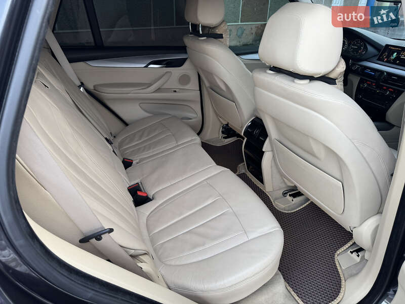 Позашляховик / Кросовер BMW X5 2015 в Ланчині фото 7 Позашляховик / Кросовер BMW X5 2015 в Ланчині
