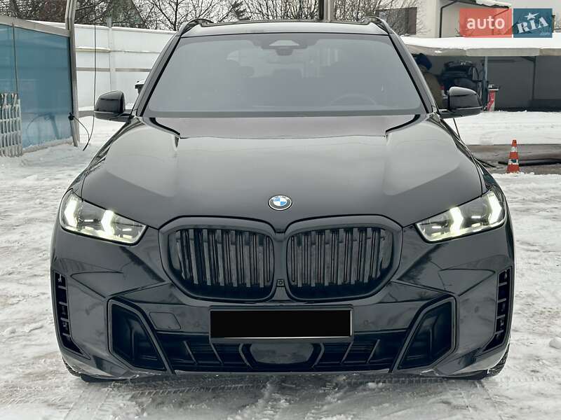 Внедорожник / Кроссовер BMW X5 2024 в Киеве