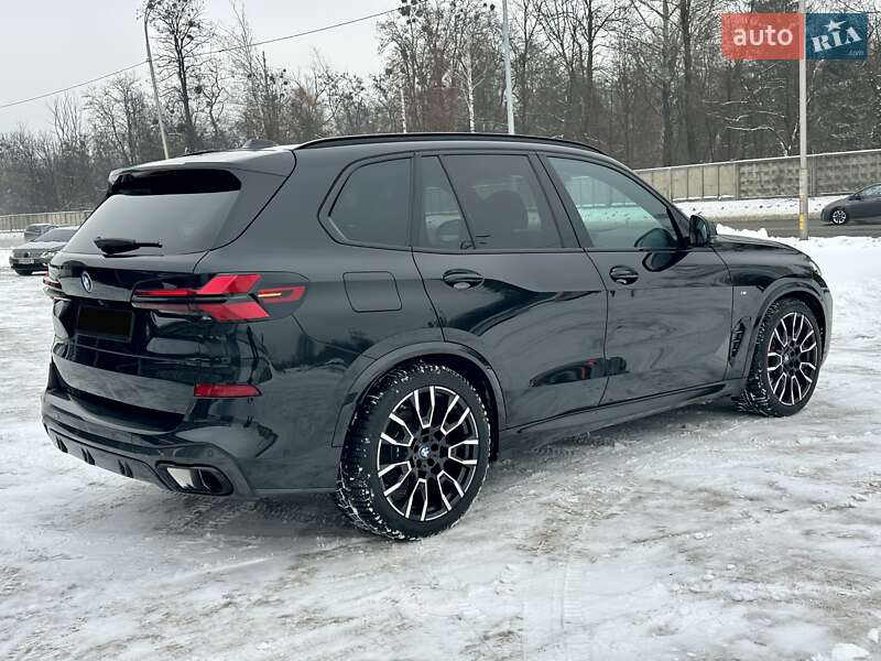 Внедорожник / Кроссовер BMW X5 2024 в Киеве
