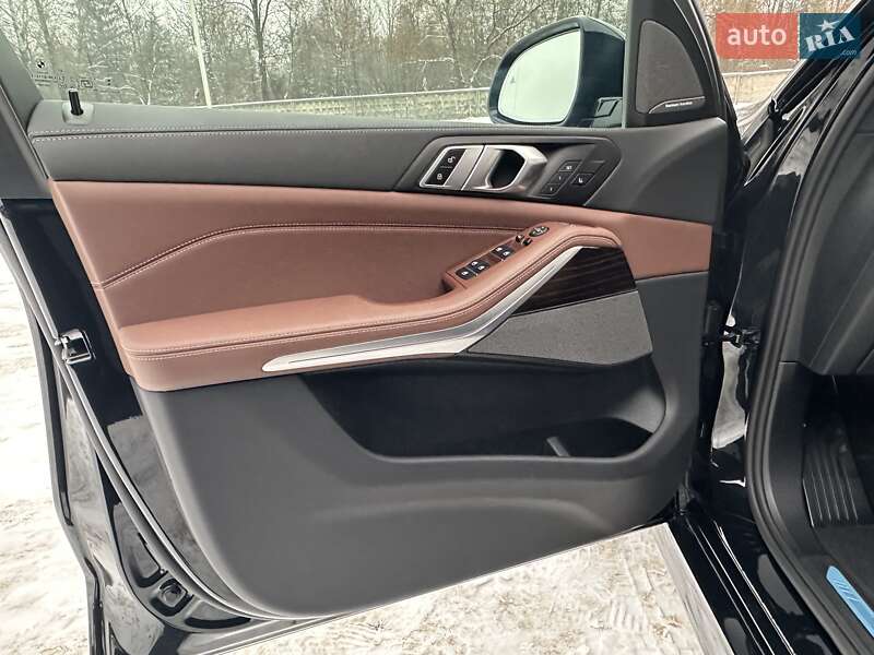 Внедорожник / Кроссовер BMW X5 2024 в Киеве