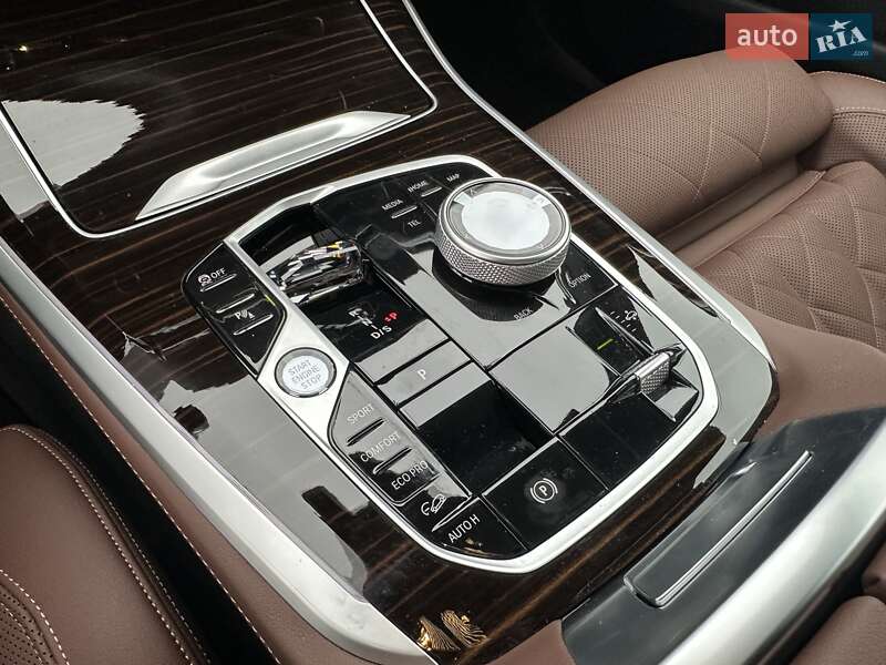 Внедорожник / Кроссовер BMW X5 2024 в Киеве