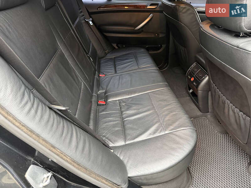 Внедорожник / Кроссовер BMW X5 2004 в Одессе