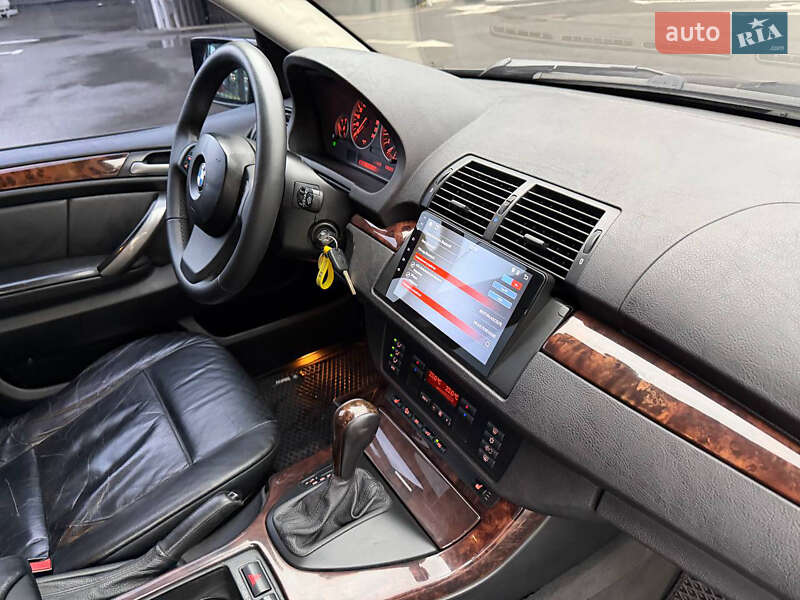 Внедорожник / Кроссовер BMW X5 2004 в Одессе