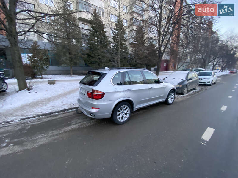 Позашляховик / Кросовер BMW X5 2010 в Львові