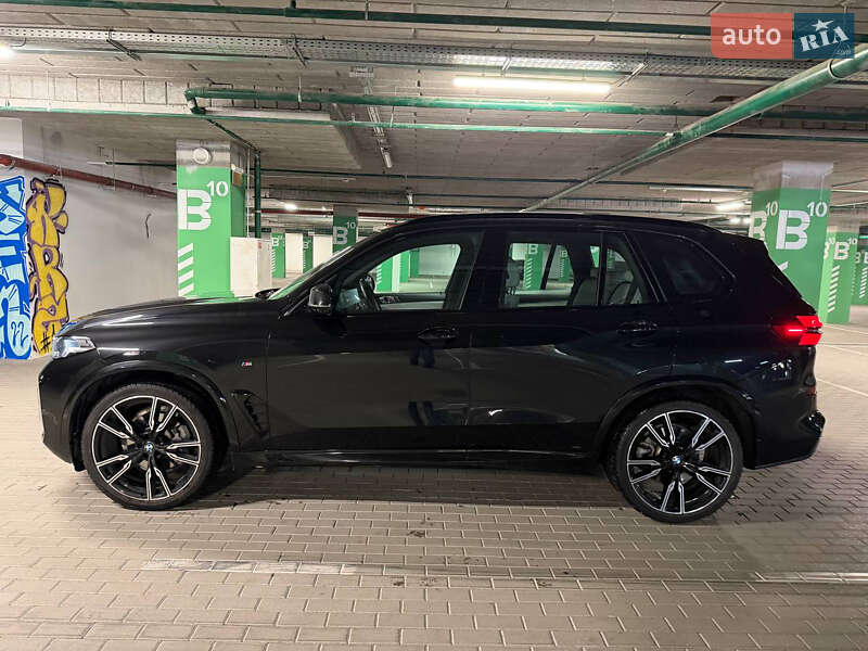 Позашляховик / Кросовер BMW X5 2023 в Києві