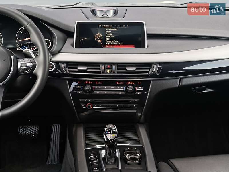 Внедорожник / Кроссовер BMW X5 2016 в Луцке