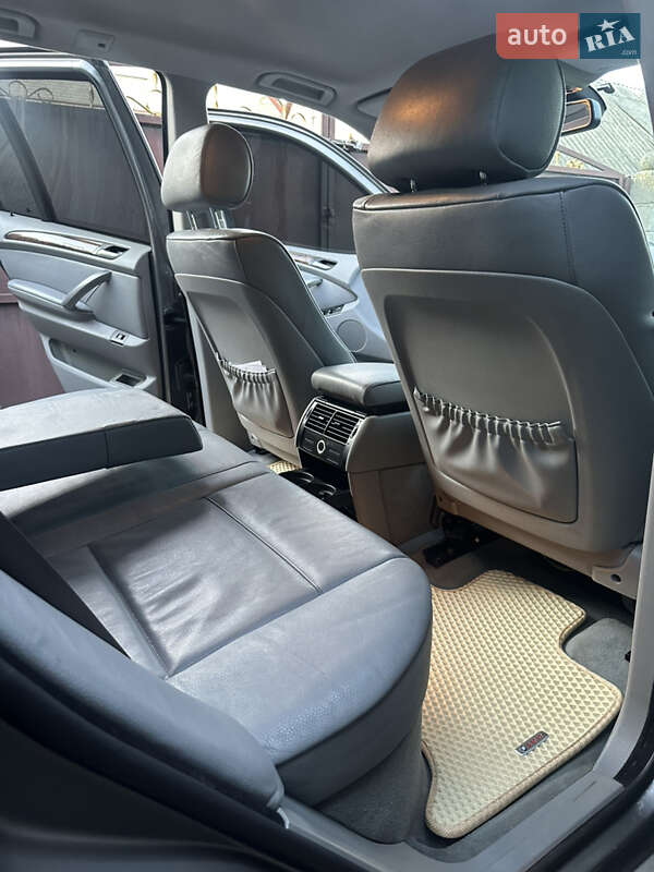 Внедорожник / Кроссовер BMW X5 2006 в Ровно