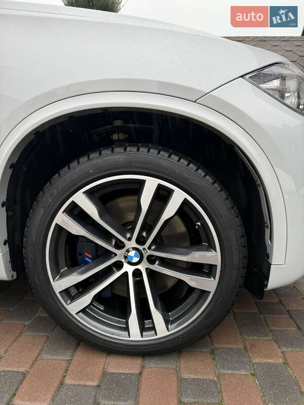 Внедорожник / Кроссовер BMW X5 2016 в Днепре