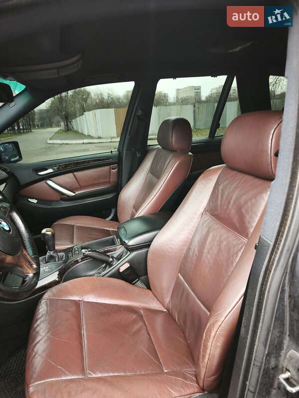 Внедорожник / Кроссовер BMW X5 2000 в Днепре