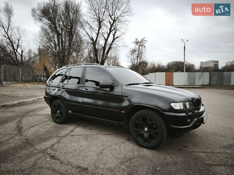 Внедорожник / Кроссовер BMW X5 2000 в Днепре