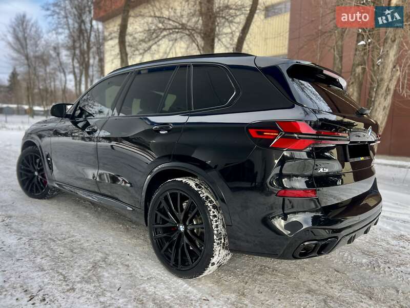 Позашляховик / Кросовер BMW X5 2023 в Дніпрі