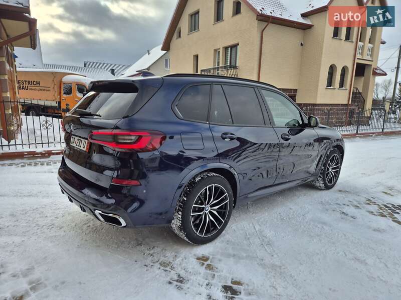 Внедорожник / Кроссовер BMW X5 2020 в Ковеле