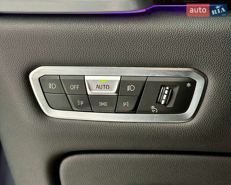 Внедорожник / Кроссовер BMW X5 2019 в Киеве