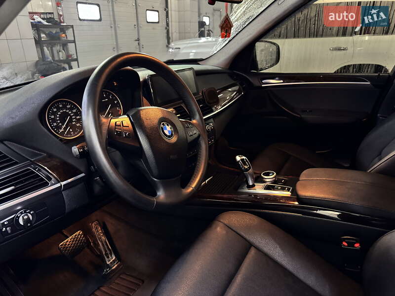 Внедорожник / Кроссовер BMW X5 2009 в Сумах