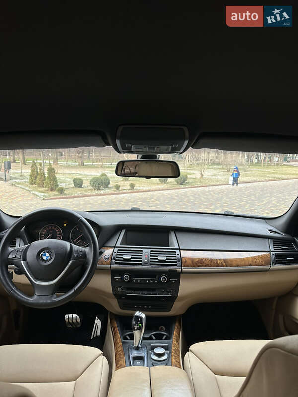 Внедорожник / Кроссовер BMW X5 2008 в Одессе