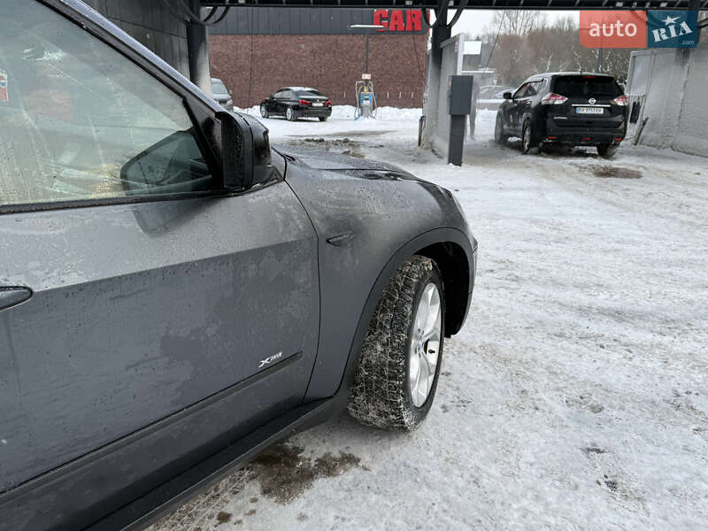 Внедорожник / Кроссовер BMW X5 2010 в Хмельницком