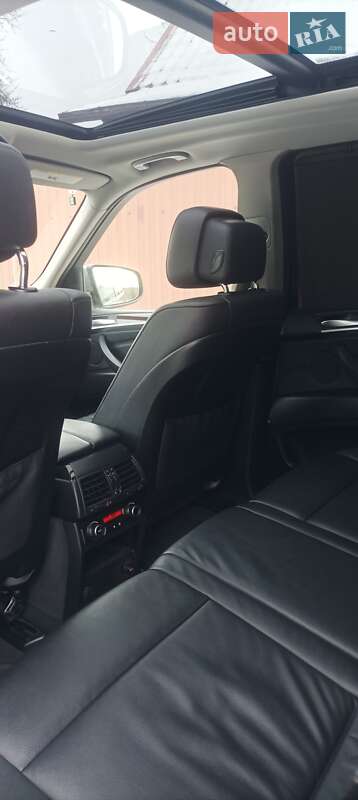 Внедорожник / Кроссовер BMW X5 2010 в Киеве