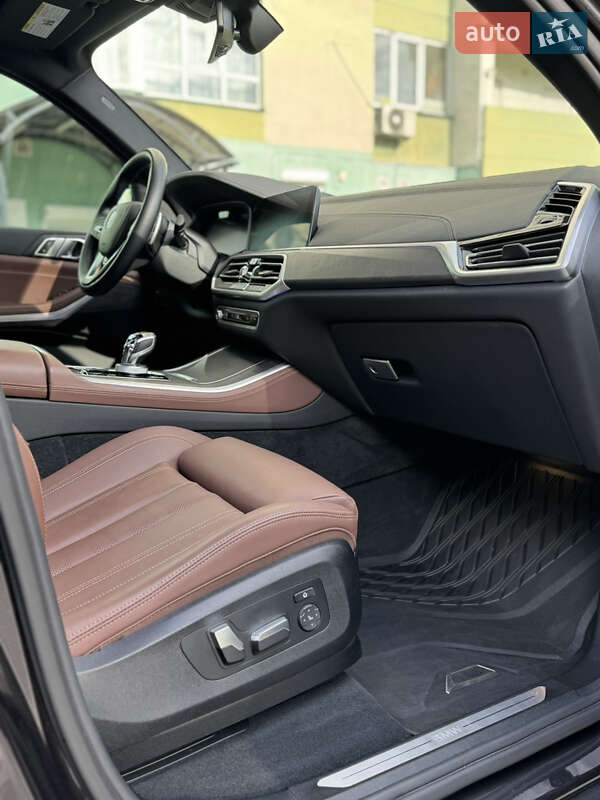 Внедорожник / Кроссовер BMW X5 2022 в Киеве