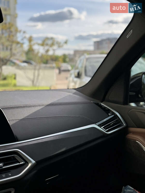 Внедорожник / Кроссовер BMW X5 2022 в Киеве