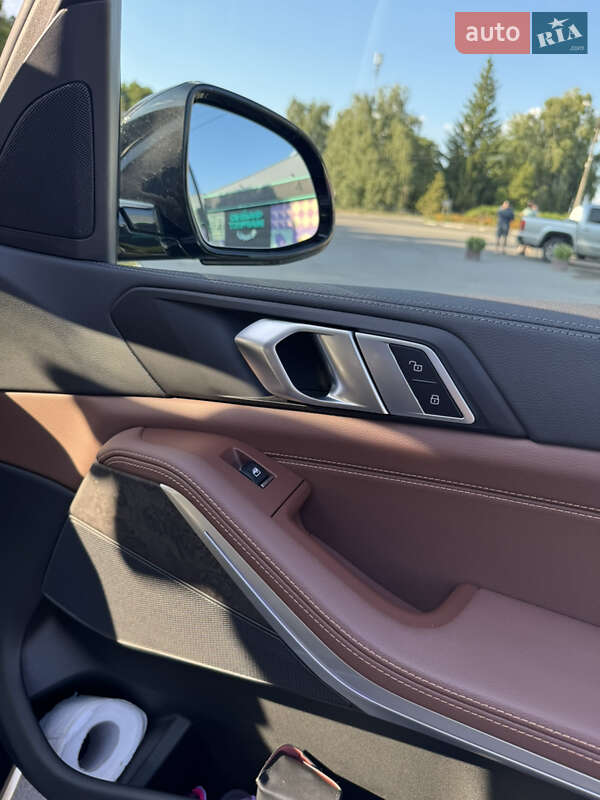 Внедорожник / Кроссовер BMW X5 2022 в Киеве