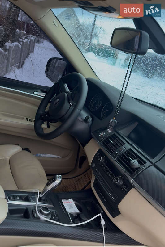 Внедорожник / Кроссовер BMW X5 2012 в Полтаве
