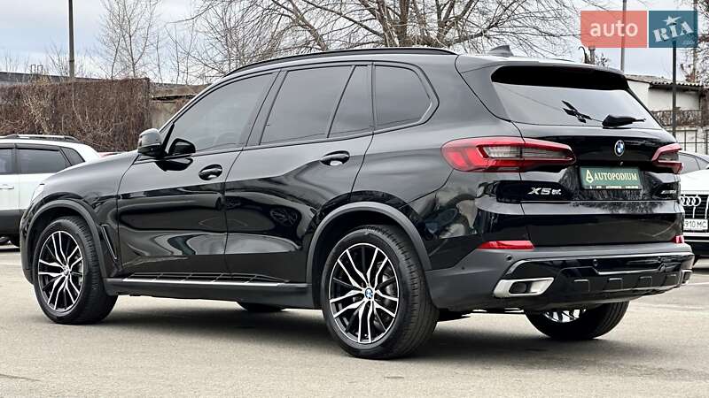Внедорожник / Кроссовер BMW X5 2020 в Киеве