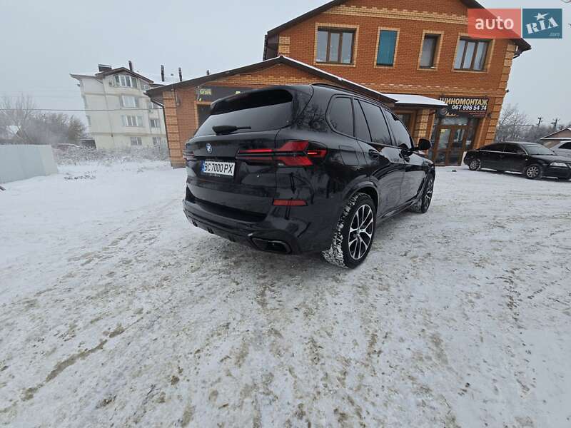 Внедорожник / Кроссовер BMW X5 2024 в Софиевской Борщаговке