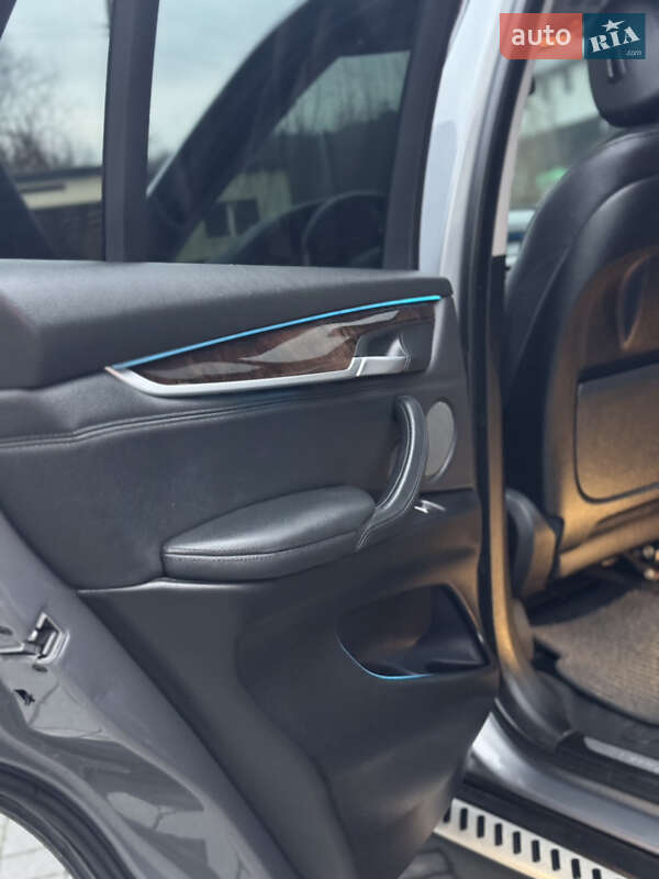 Внедорожник / Кроссовер BMW X5 2014 в Межгорье