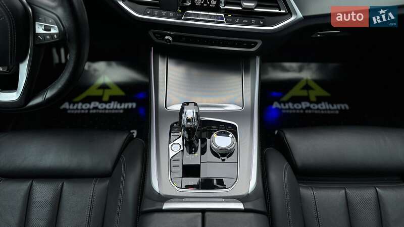 Внедорожник / Кроссовер BMW X5 2022 в Киеве
