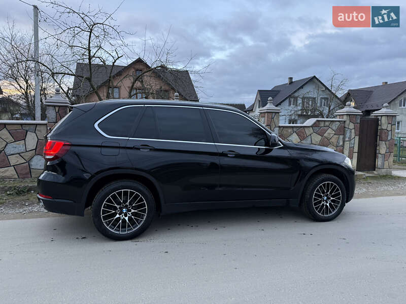 Внедорожник / Кроссовер BMW X5 2013 в Надворной