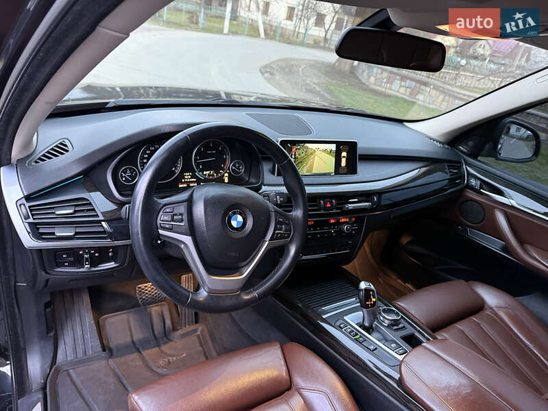 Внедорожник / Кроссовер BMW X5 2013 в Надворной