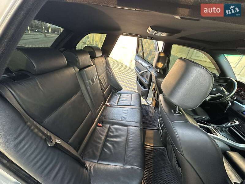 Внедорожник / Кроссовер BMW X5 2003 в Одессе